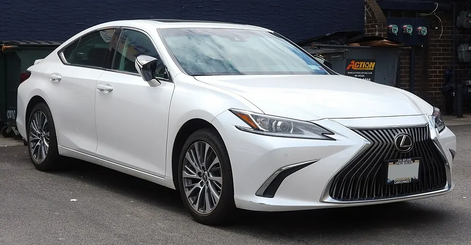 2021 Lexus ES 250 AWD, front 5.1.23, photographed in United States