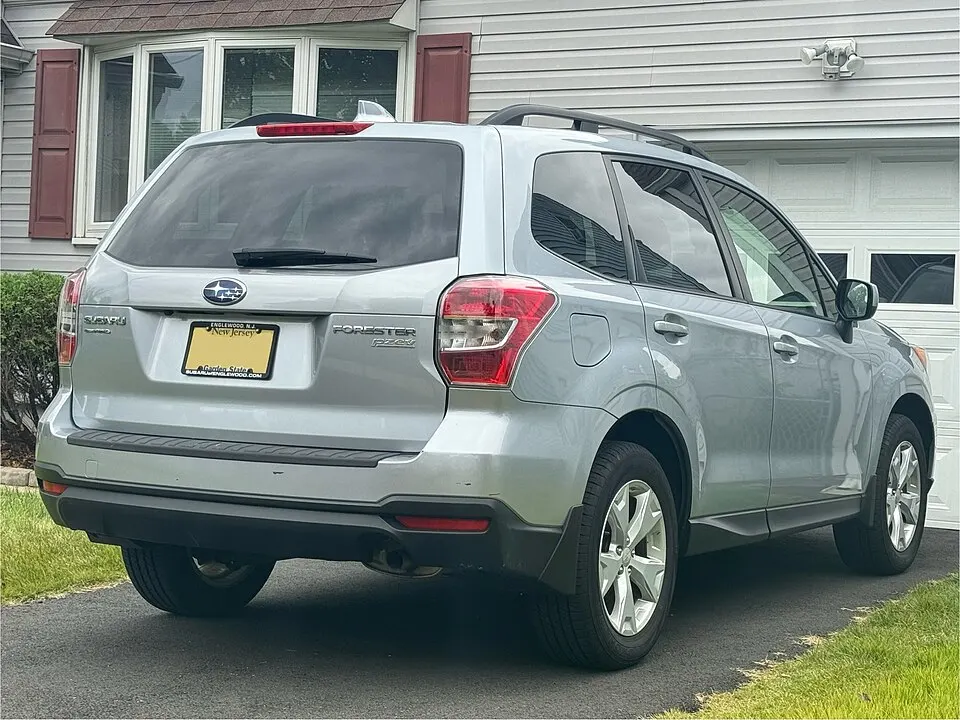 2016 Subaru Forester Premium, photographed in United States