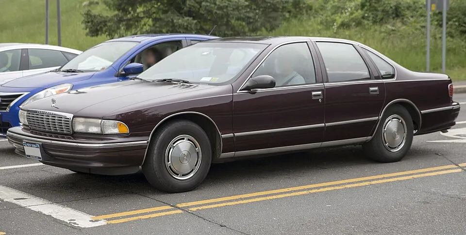 1995 Chevrolet Caprice Classic sedan, front left side, photographed in United States