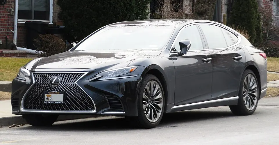 2018 Lexus LS 500 front 2.22.19, photographed in United States