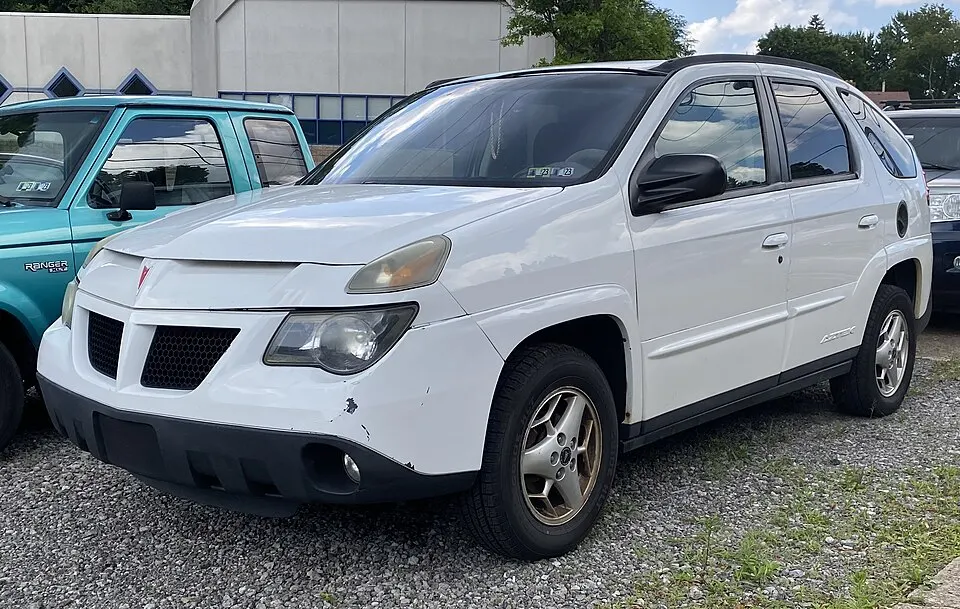 2004 Pontiac Aztek FWD in Summit White, front left, 07-22-2022, photographed in United States