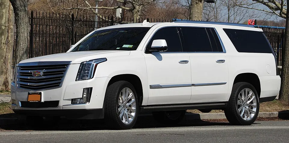 2018 Cadillac Escalade ESV Platinum front 4.6.19, photographed in United States
