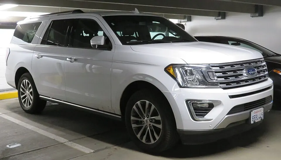 2018 Ford Expedition MAX front 2.22.18, photographed in United States