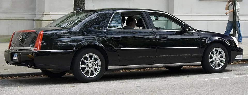 Cadillac DTS-L 2007, photographed in United States