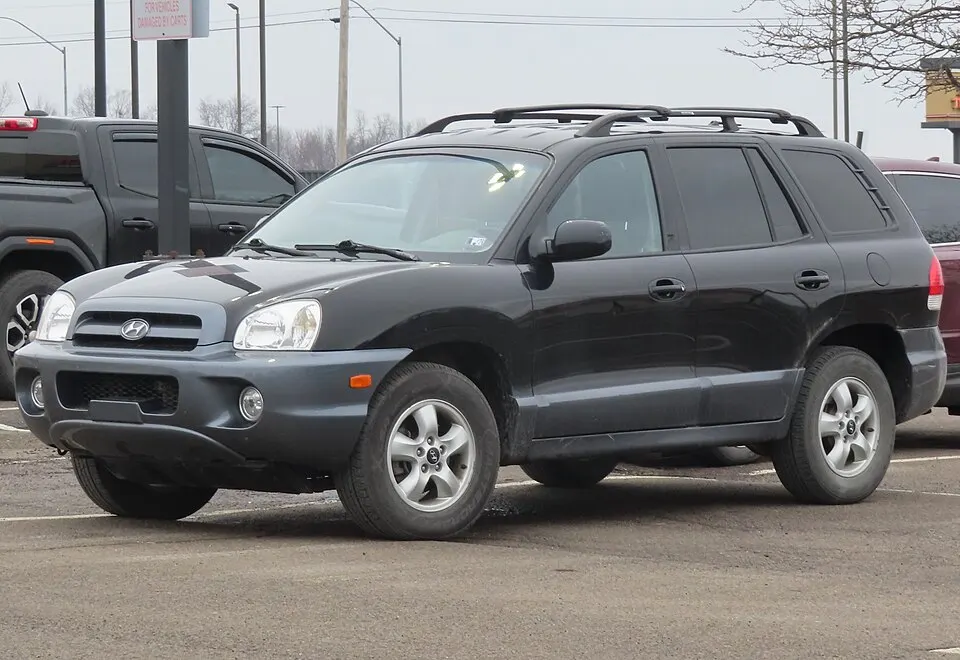 2005 Hyundai Santa Fe GLS, front left, 03-21-2026, photographed in United States
