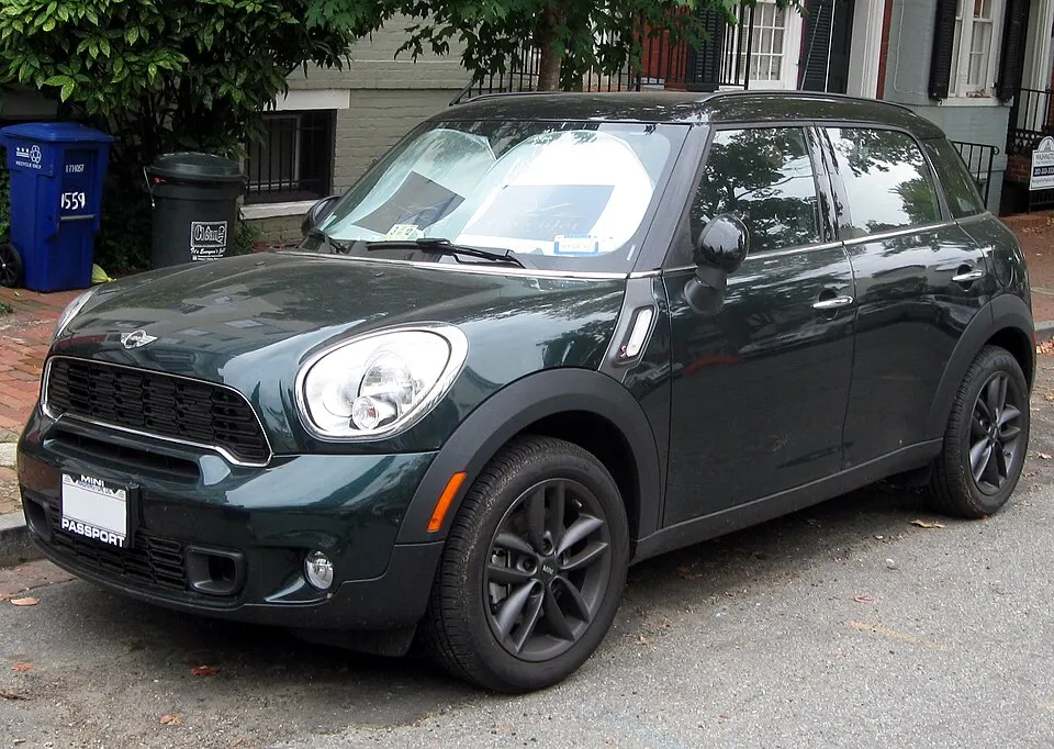 Mini Countryman S -- 09-15-2011, photographed in United States