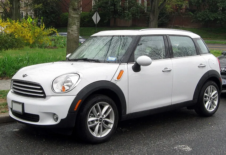 2012 Mini Countryman -- 03-24-2012 1, photographed in United States