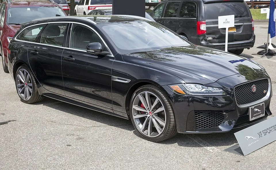 2018 Jaguar XF S Sportbrake, Greenwich CT, photographed in United States