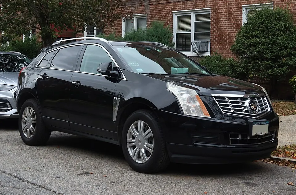 2016 Cadillac SRX 'Luxury Collection', front 10.27.21, photographed in United States