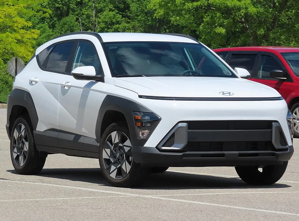 2024 Hyundai Kona SEL, front right, 05-18-2024, photographed in United States