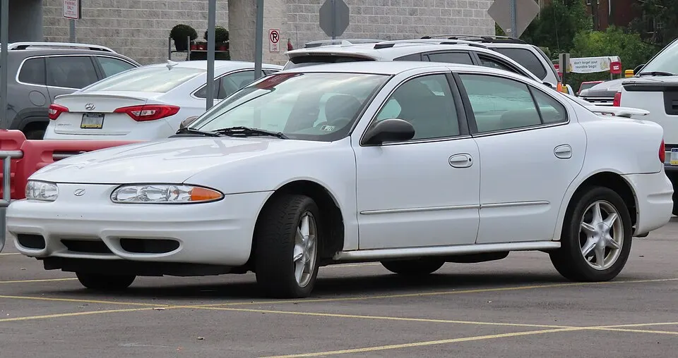 2004 Oldsmobile Alero GL2 sedan, front left, 09-10-2023, photographed in United States