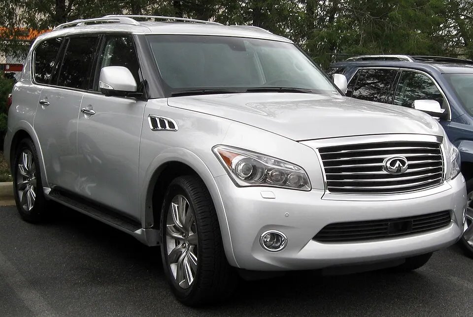2011 Infiniti QX56 -- 04-01-2011, photographed in United States