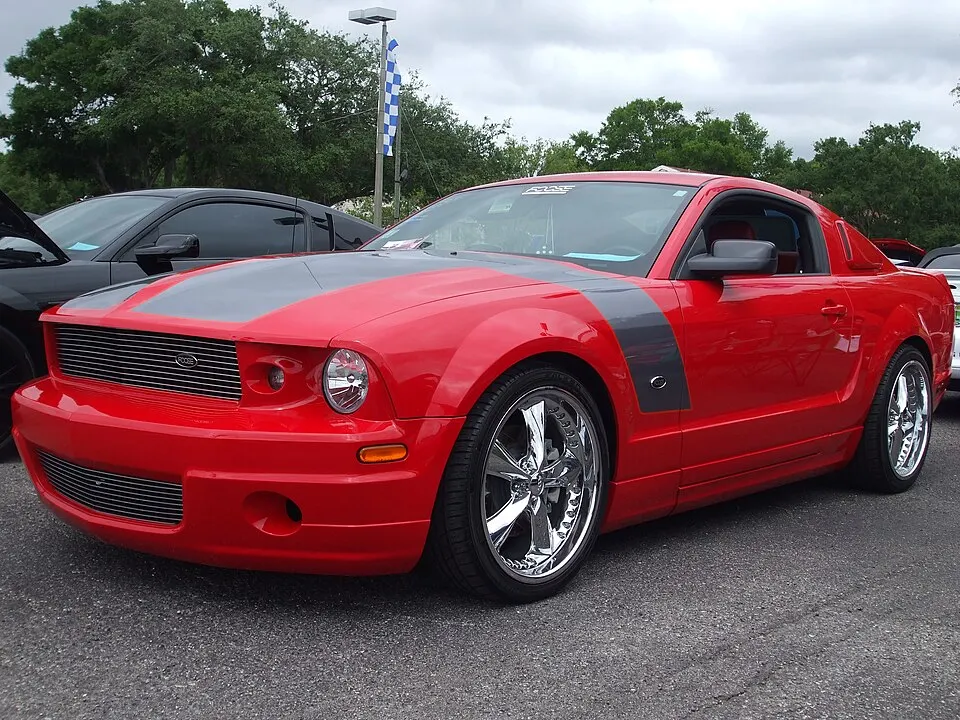 2006 Ford Mustang Foose Design (13941827653), photographed in United States