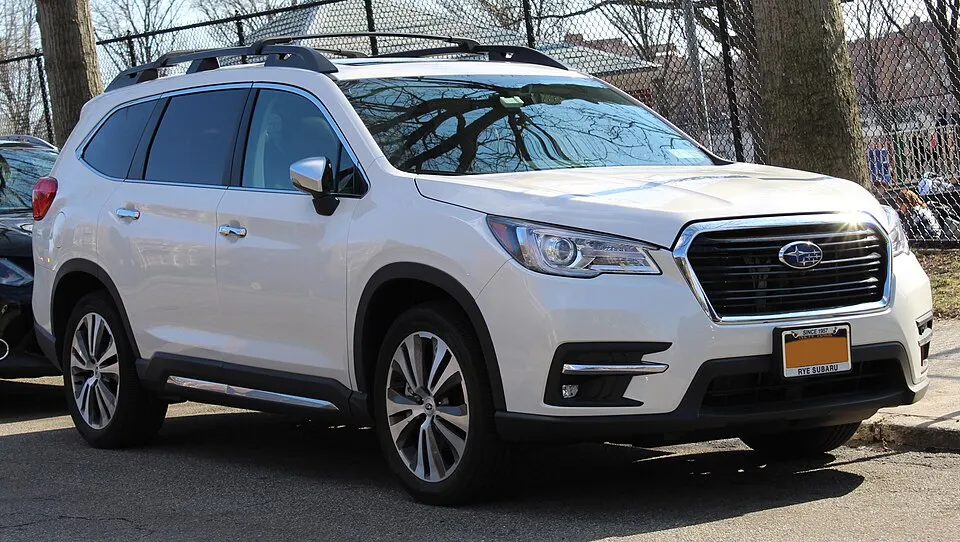 2019 Subaru Ascent front 12.29.18, photographed in United States