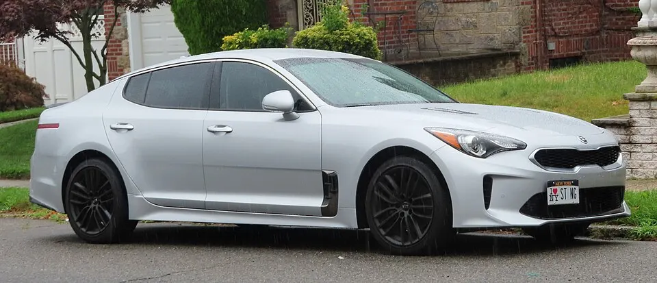2018 Kia Stinger AWD, front 7.17.19, photographed in United States