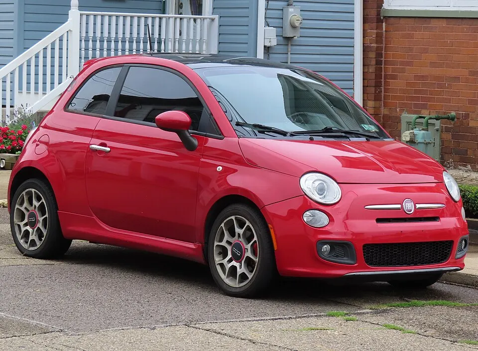 2012 FIAT 500 Sport, front right, 09-09-2023, photographed in United States