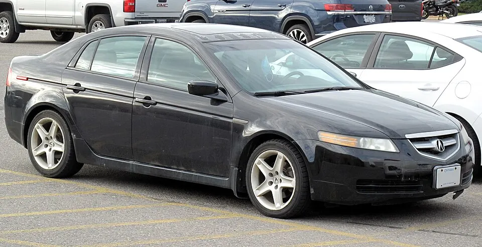2005 Acura TL in Nighthawk Black Pearl, Front Right, 06-17-2022, photographed in Canada