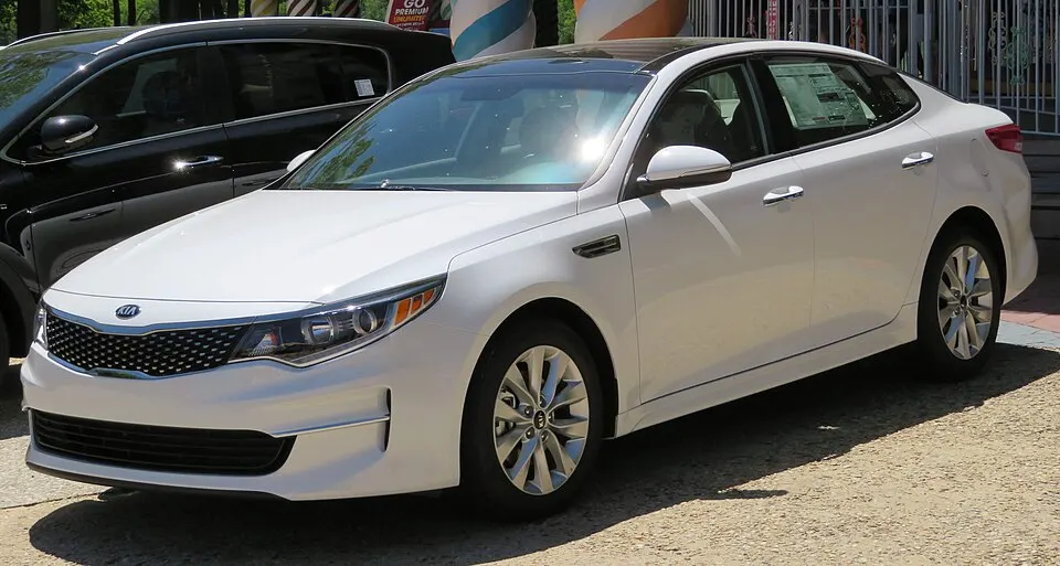 2018 Kia Optima EX front 5.23.18, photographed in United States