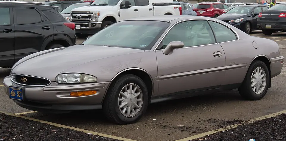1996 Buick Riviera Supercharged, front left, 12-08-2022, photographed in United States