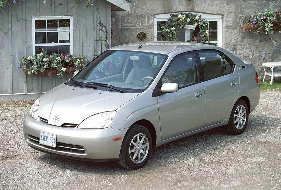 2002 Toyota Prius 01 (Canada market)