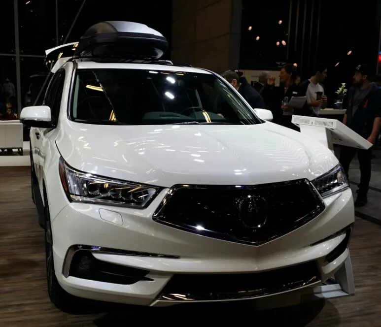 2019AcuraMDXSIAM2019, photographed in Canada