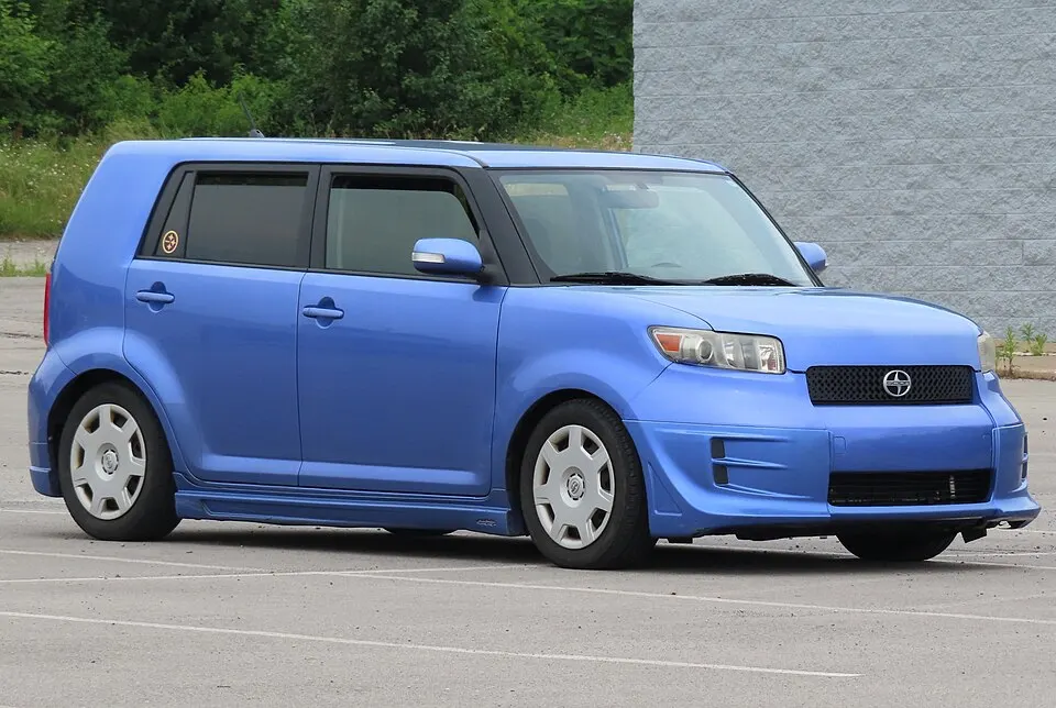 2010 Scion xB Release Series 7.0, front right, 06-19-2024, photographed in United States