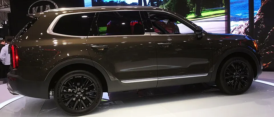 2020 Kia Telluride, Cleveland Auto Show (Side), photographed in United States