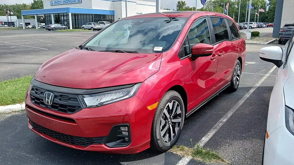 2025 Honda Odyssey front view, photographed in United States