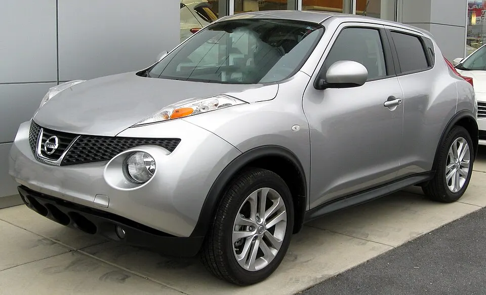 2011 Nissan Juke SL -- 11-10-2011, photographed in United States
