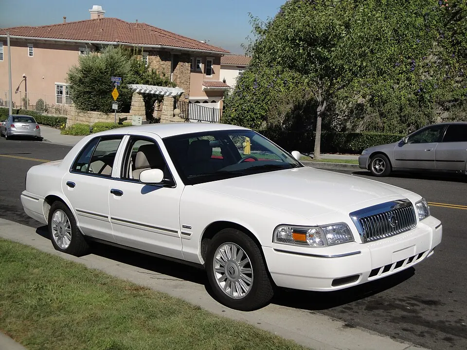 2011 Mercury Grand Marquis (6255947466), photographed in United States