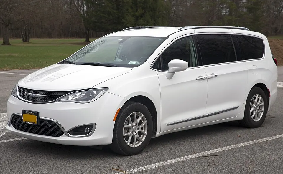 2020 Chrysler Pacifica Touring-L in Bright White, front left, photographed in United States