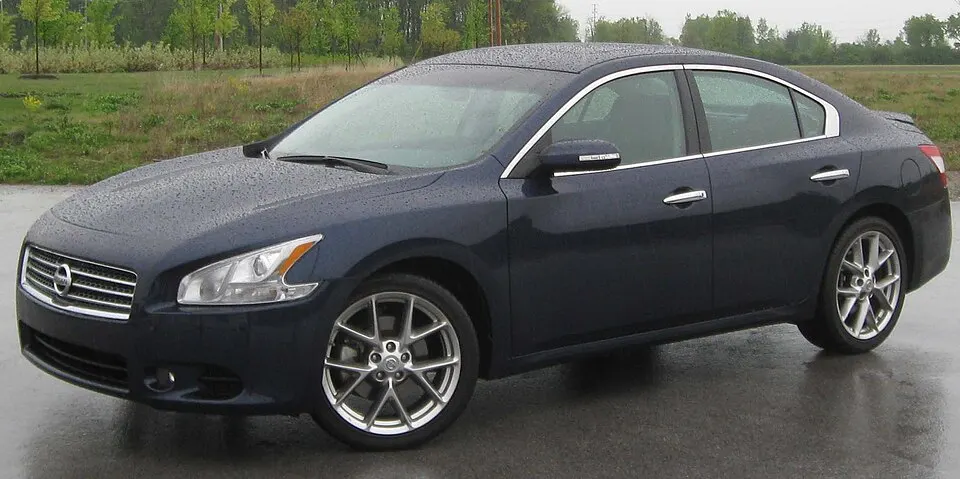 2010 Nissan Maxima SV Sport -- 05-01-2010, photographed in United States