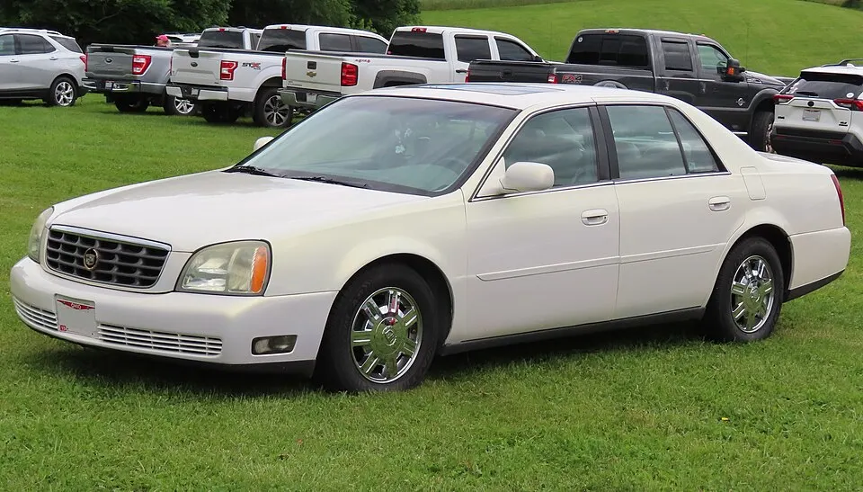 2004 Cadillac DeVille, front left, 06-07-2024, photographed in United States