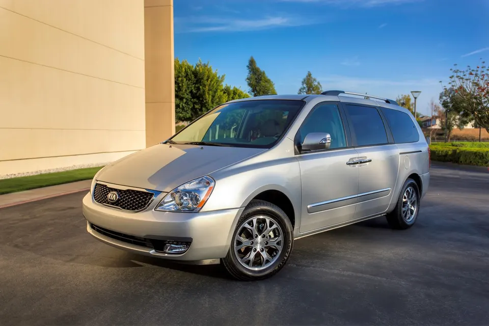 2014 Sedona (United States market)