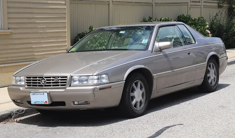 2001 Cadillac Eldorado Touring Coupe in Cashmere Metallic, front left, 07-04-2026, photographed in United States