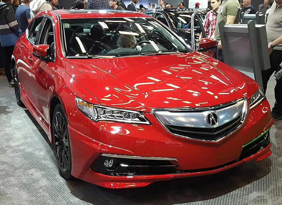 '17 Acura TLX (MIAS '17), photographed in Canada