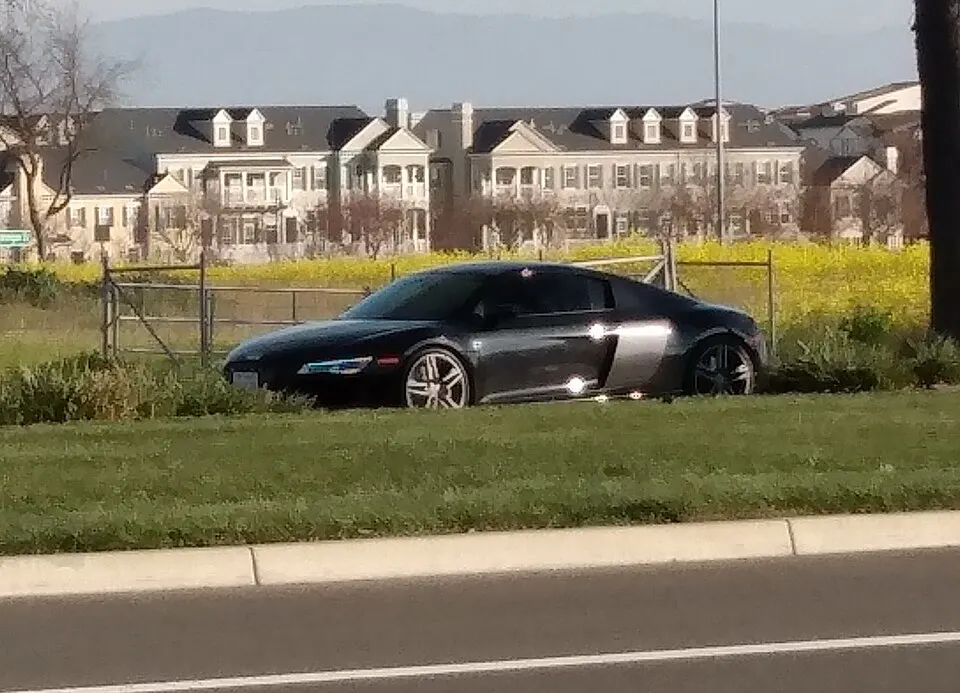 2015 Audi R8 4.2 front, photographed in United States