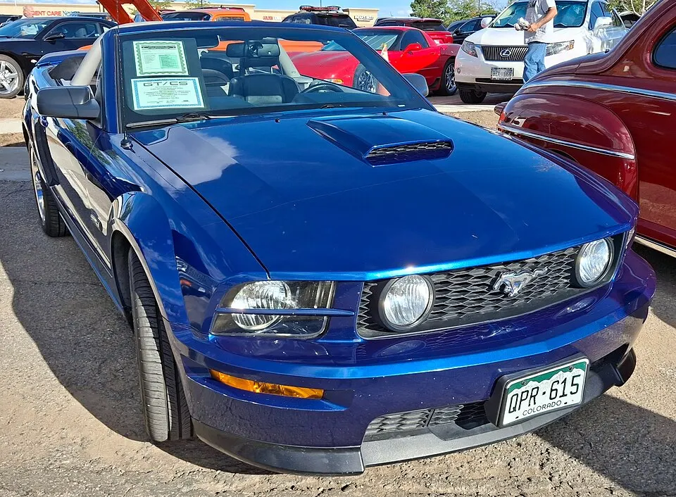 2007 Ford Mustang GT California Special, blue convertible, Golden Super Cruise 2026-09-05, photographed in United States