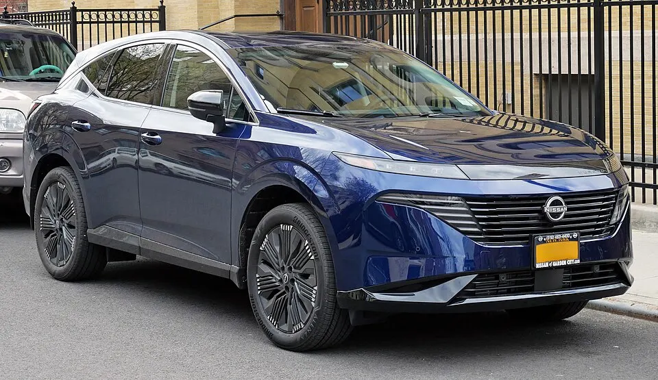 2025 Nissan Murano Platinum, front 4.13.25, photographed in United States