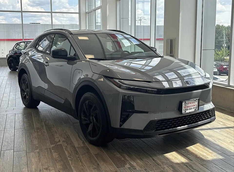 2026 Toyota C-HR SE AWD, front right, 08-01-2026, photographed in United States