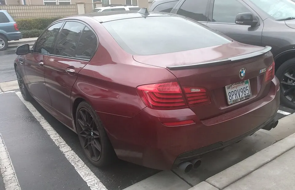 2013 BMW M5 (F10), photographed in United States