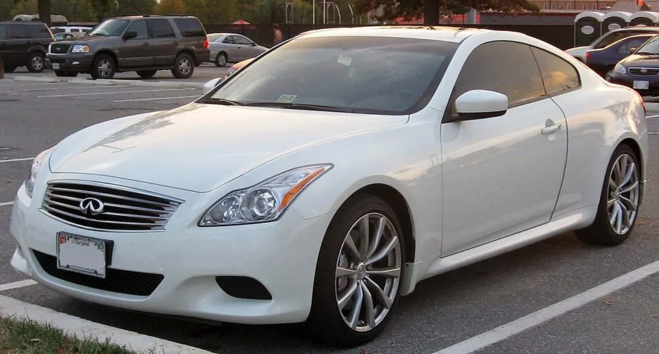 08-Infiniti-G37-Sport, photographed in United States