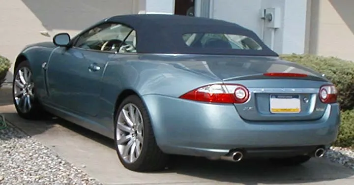 Jaguar-XK8, photographed in United States