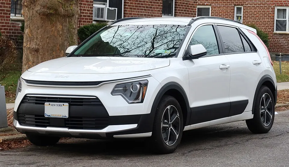 2023 Kia Niro EX, front 1.2.23, photographed in United States