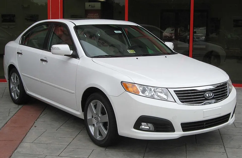2010 Kia Optima EX -- 06-16-2010, photographed in United States
