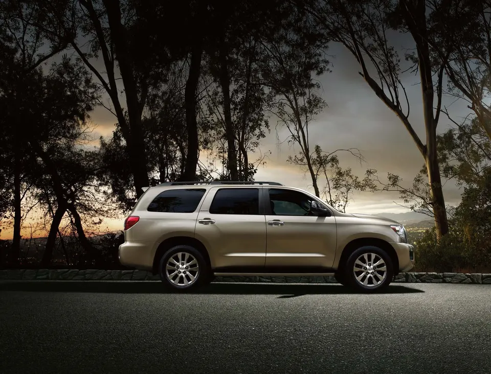 2017 Toyota SEQUOIA (United States market)