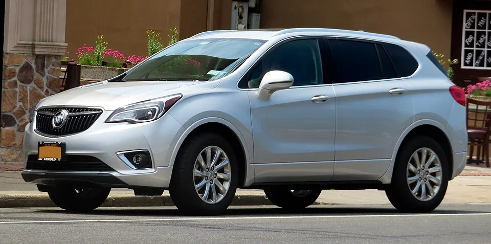 2019 Buick Envision (facelift), front 6.9.20, photographed in United States