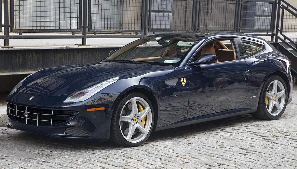 2013 Ferrari FF, Blu TdF, front left, photographed in United States