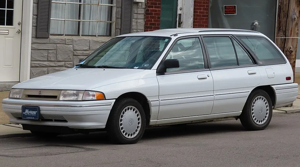 1995 Mercury Tracer Wagon, front left, 09-24-2022, photographed in United States
