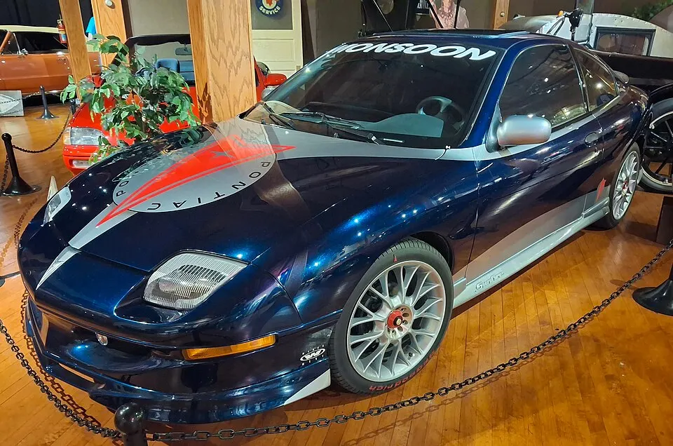1995 Pontiac Sunfire SEMA Show Car, Pontiac Oakland Auto Museum during the 15th Annual All Pontiac Car Show 2026-09-20, photographed in United States